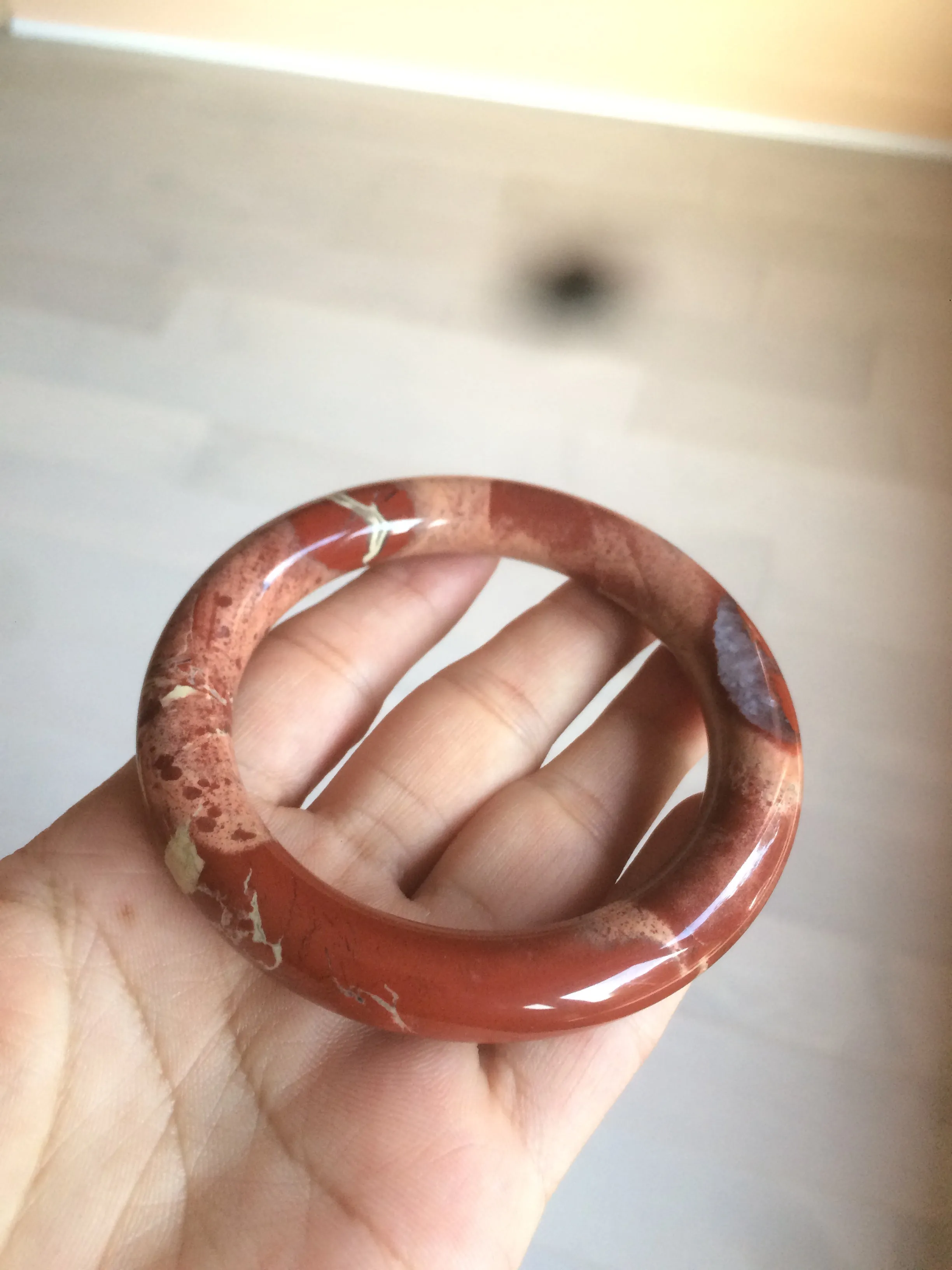 57.3mm 100% natural red/pink round cut red jasper stone bangle XY76