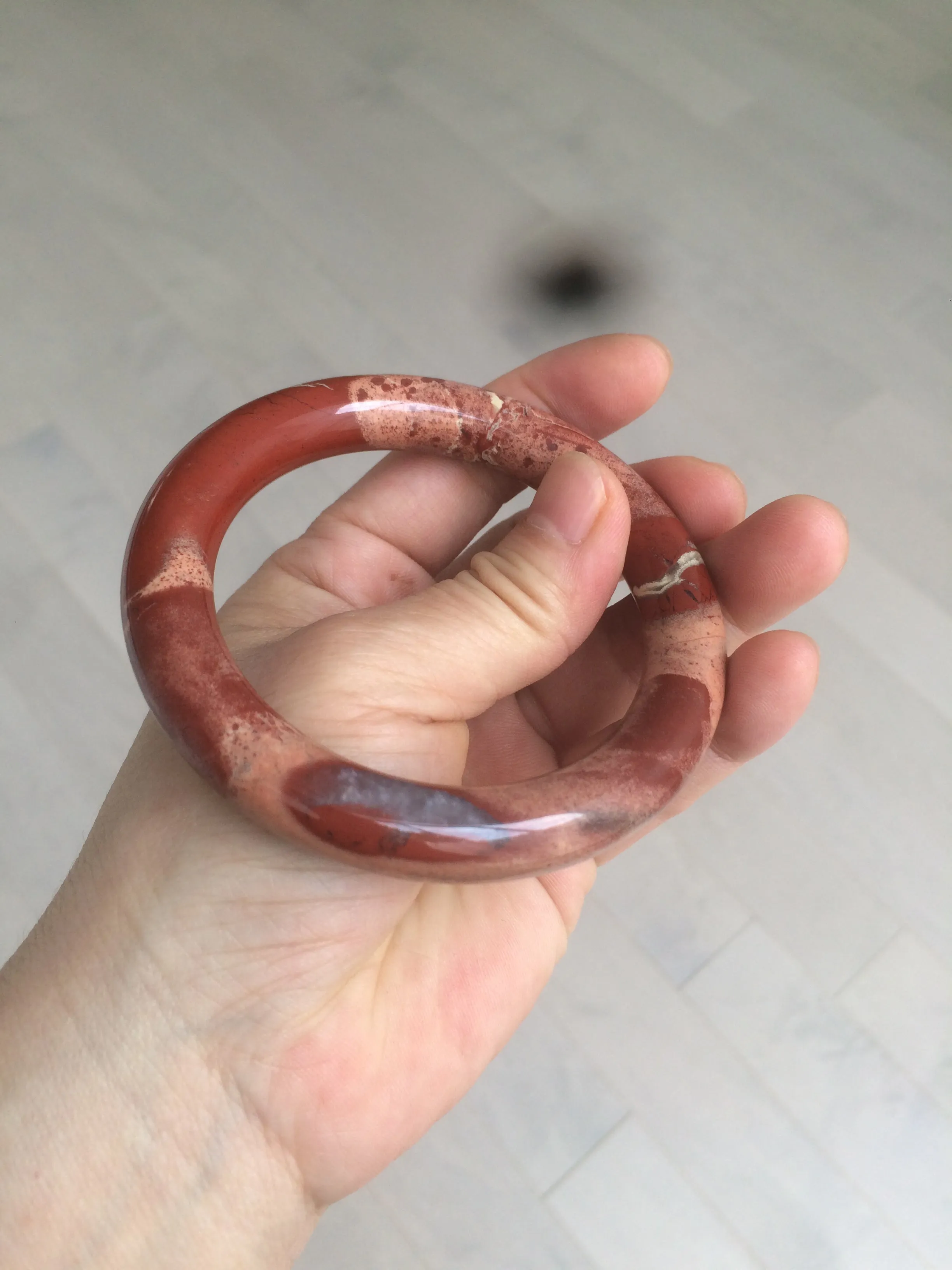 57.3mm 100% natural red/pink round cut red jasper stone bangle XY76