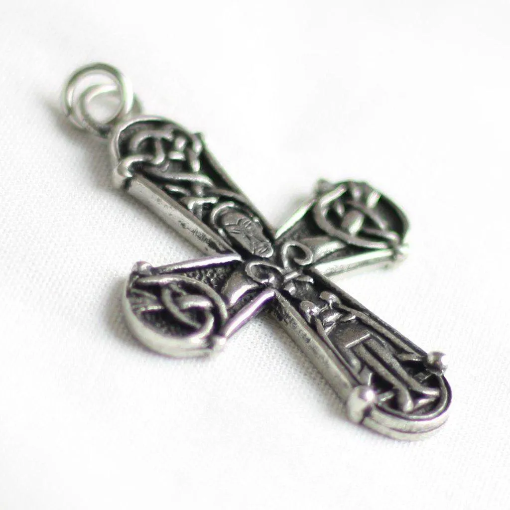 Asgard Novgorod Cross Celtic Pendant