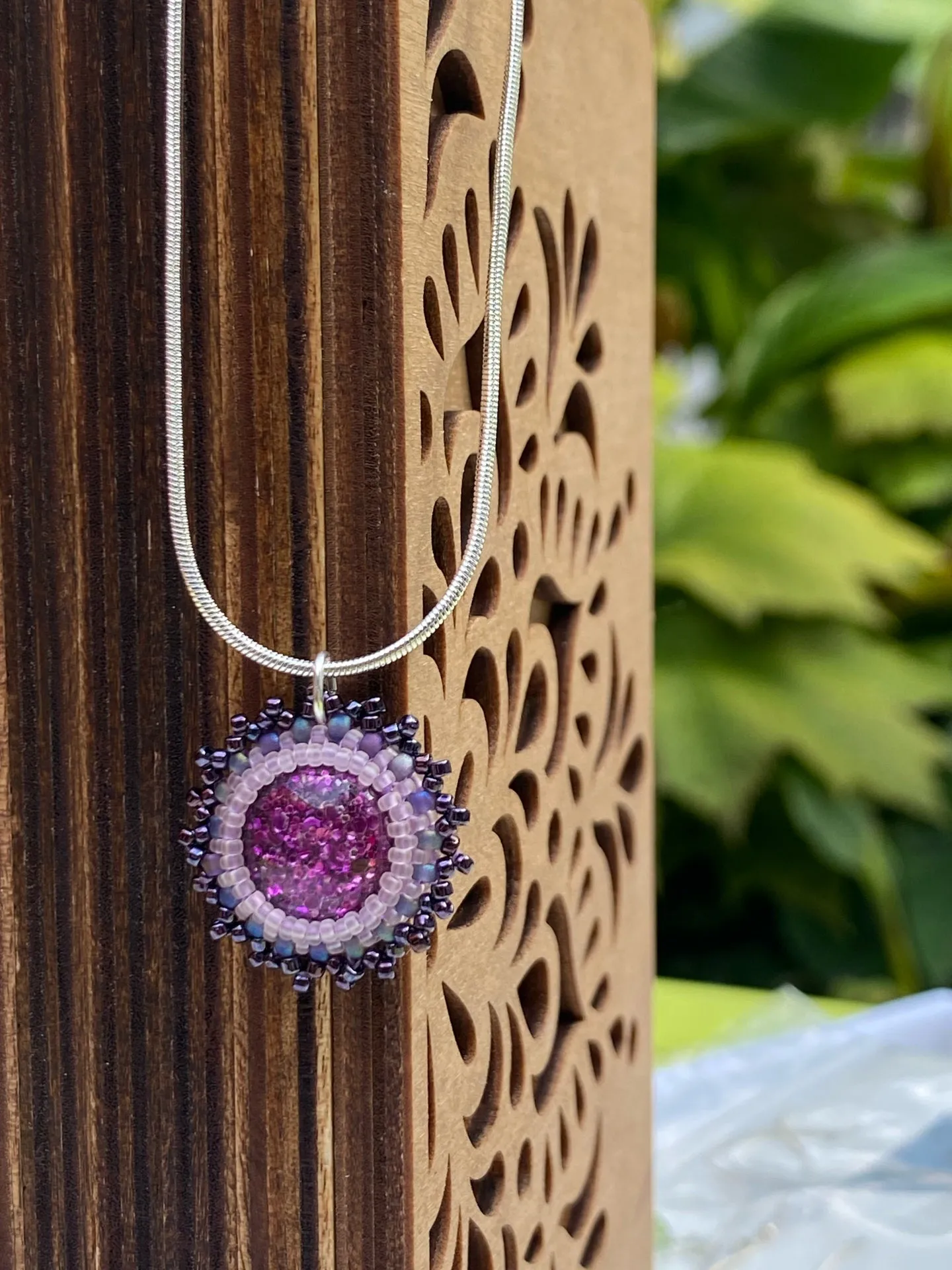 Beadwoven pendant necklaces - Glitter4Good