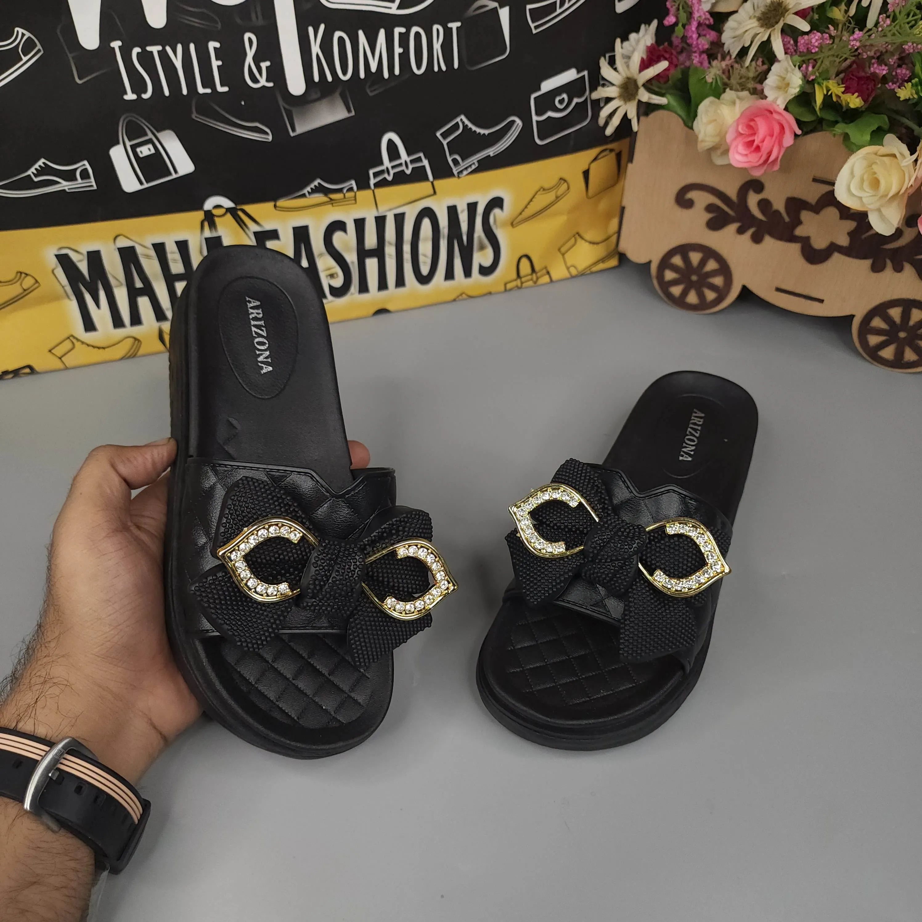 Black Single Bow Slides