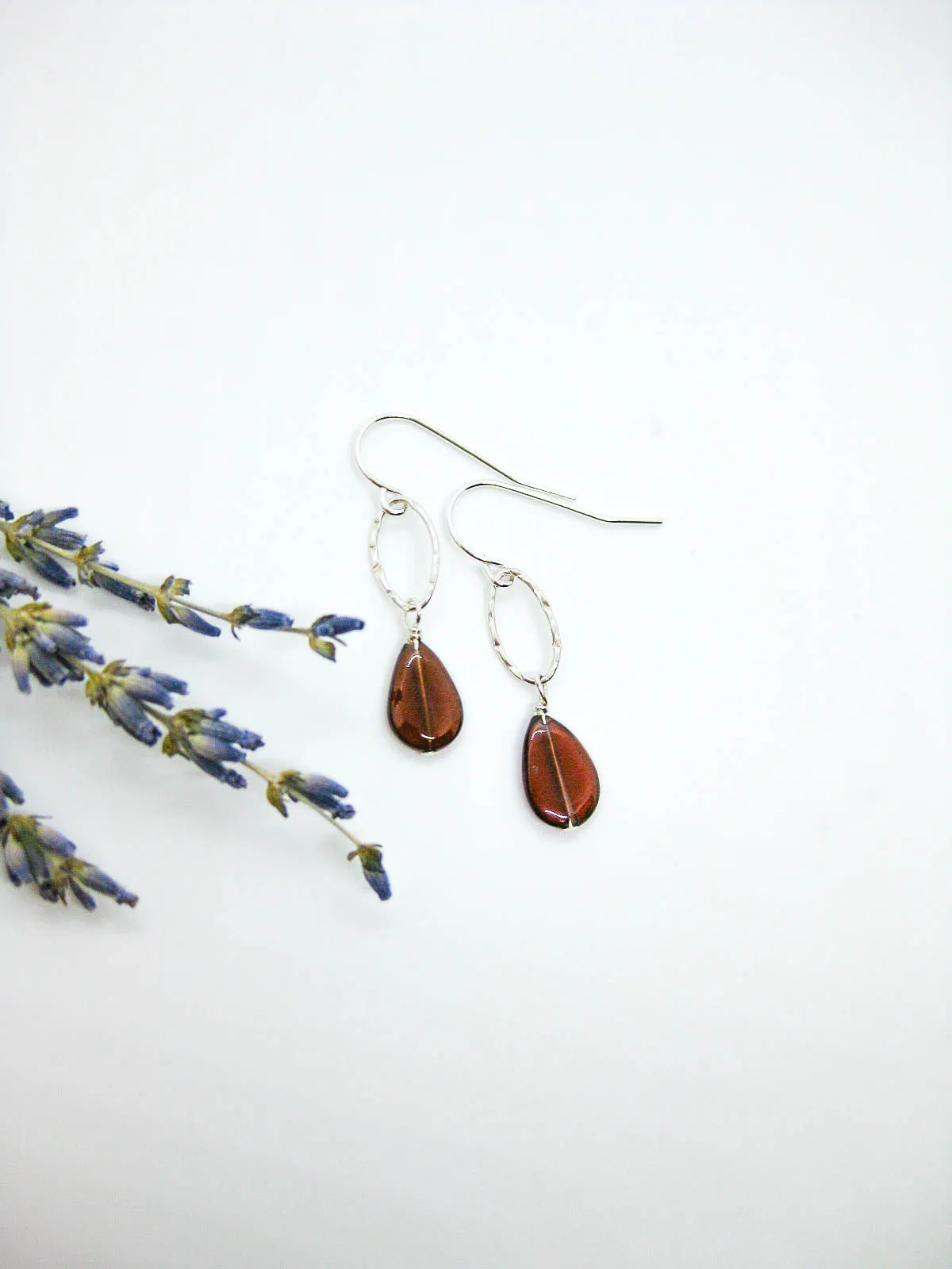 Chrysanthe: Garnet Earrings - e655