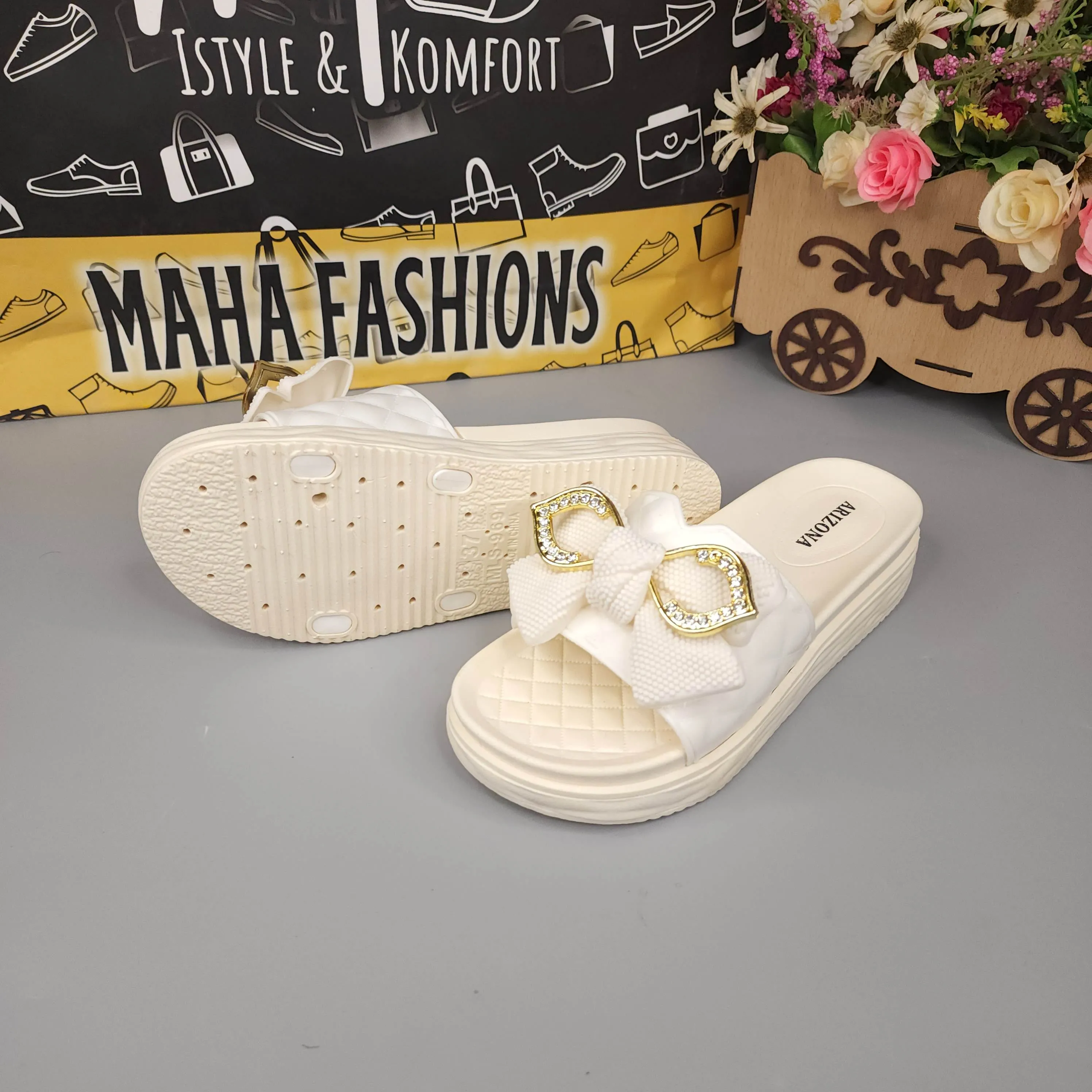 Cream Single Bow Slides