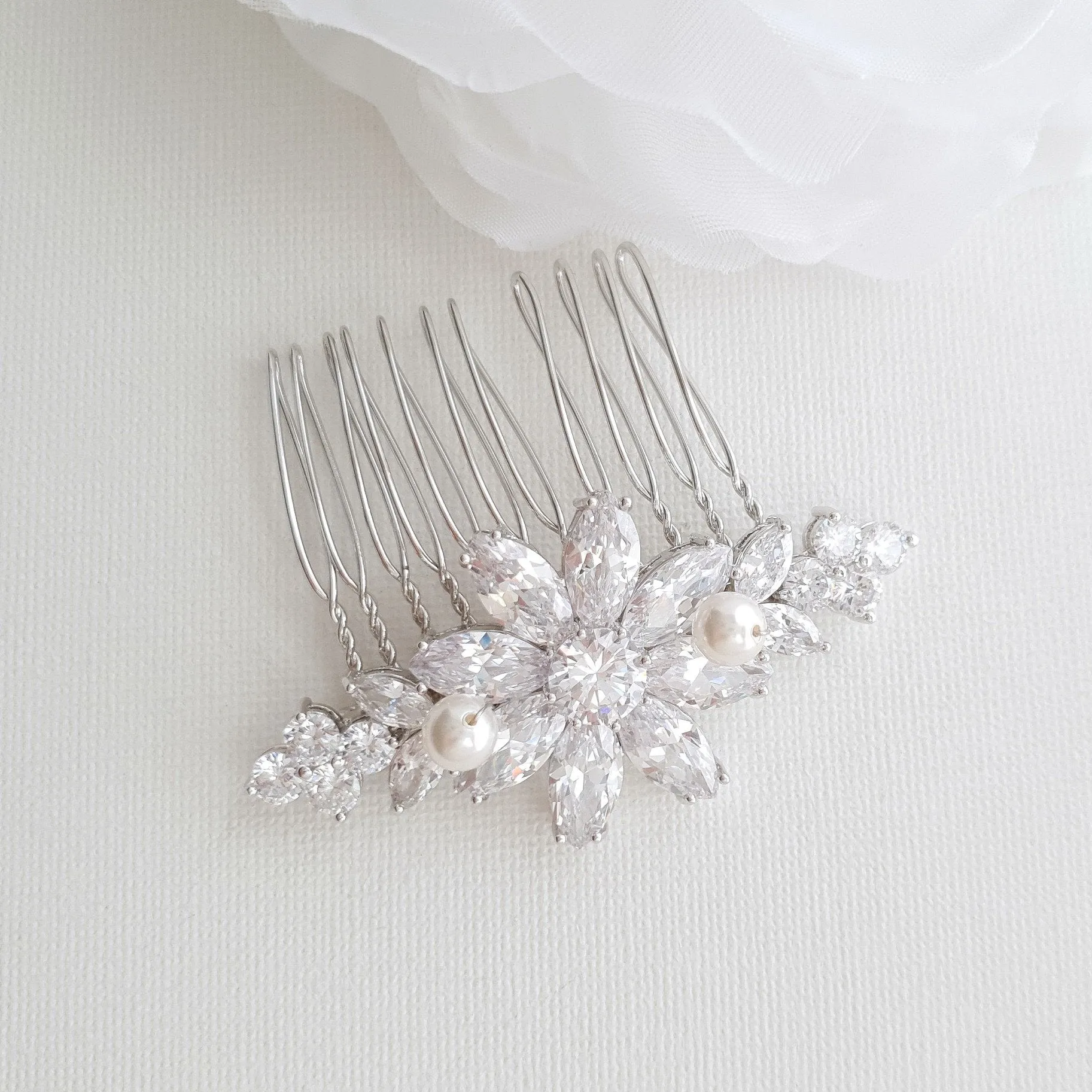 Daisy Flower Hair Comb for Brides- Daisy