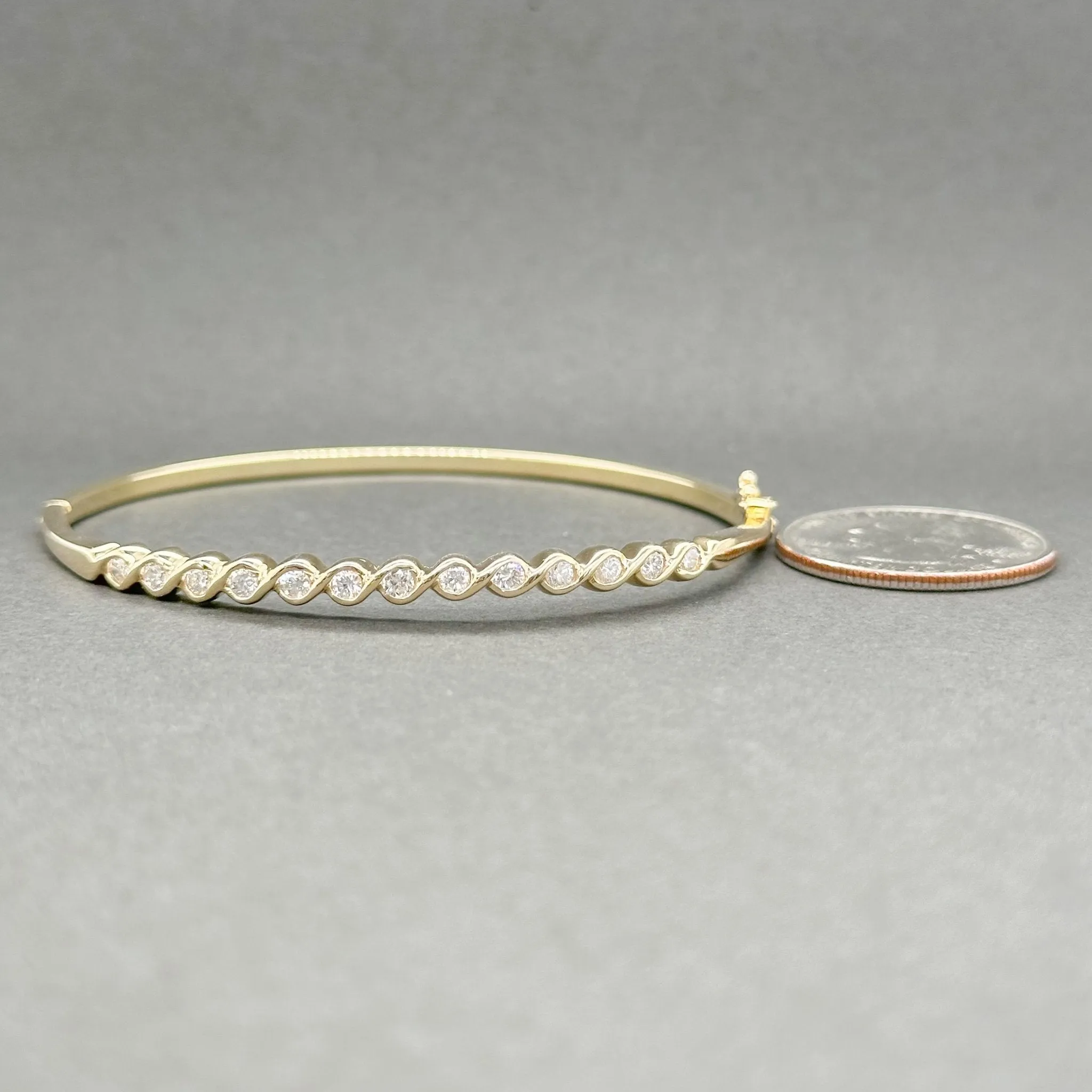 Estate 14K Y Gold 0.70ctw H/SI2-I1 Diamond Bangle Bracelet