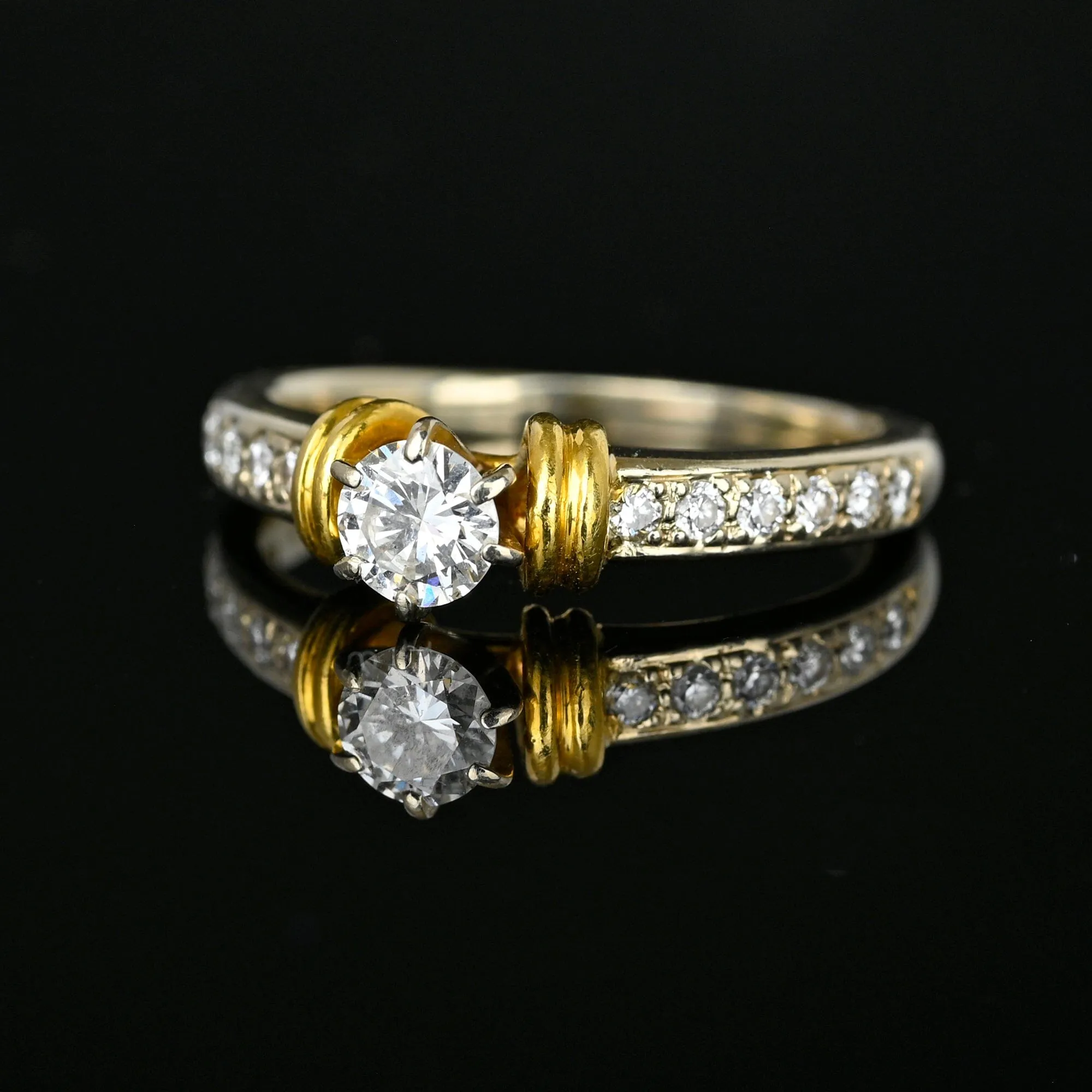 Estate 18K Gold Solitaire Diamond Engagement Ring