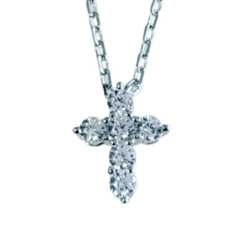 Isla Classic Cross necklace