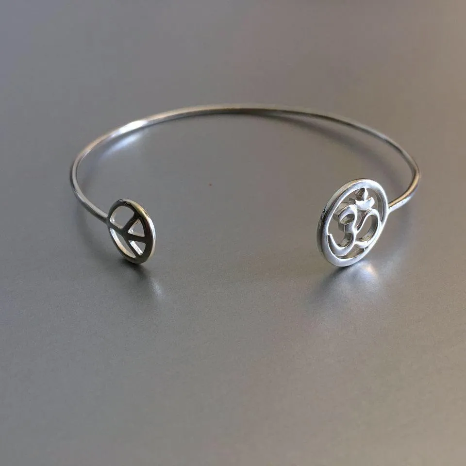 Merak Shanti Silver Cuff