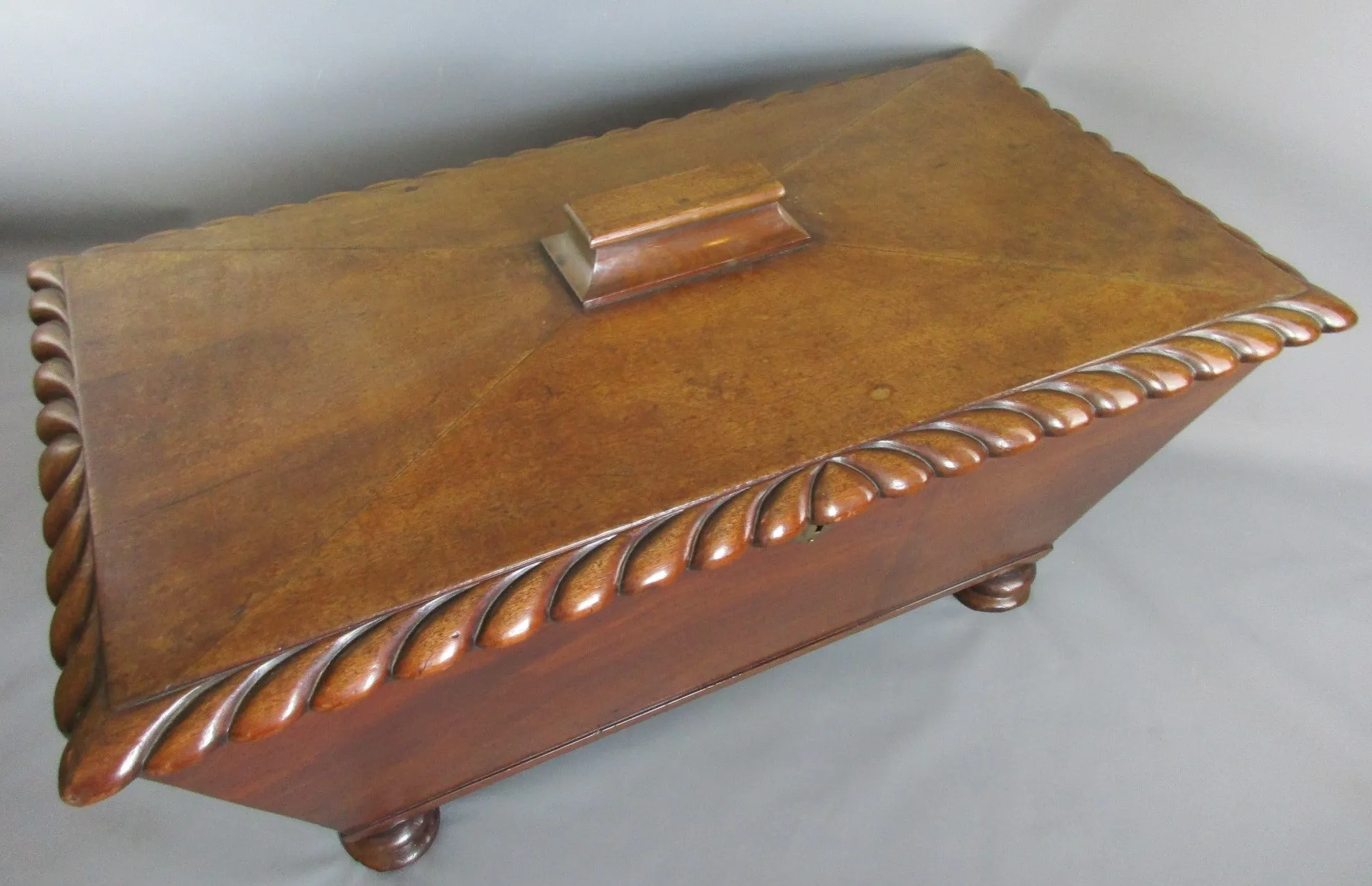 Quality Solid Mahogany & Lead Lined Cellarette Antique Victorian c1840