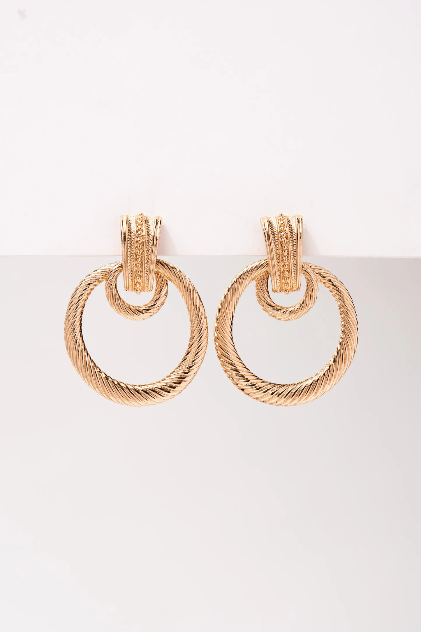 Samira Door Knocker Etched Clip-on Earrings