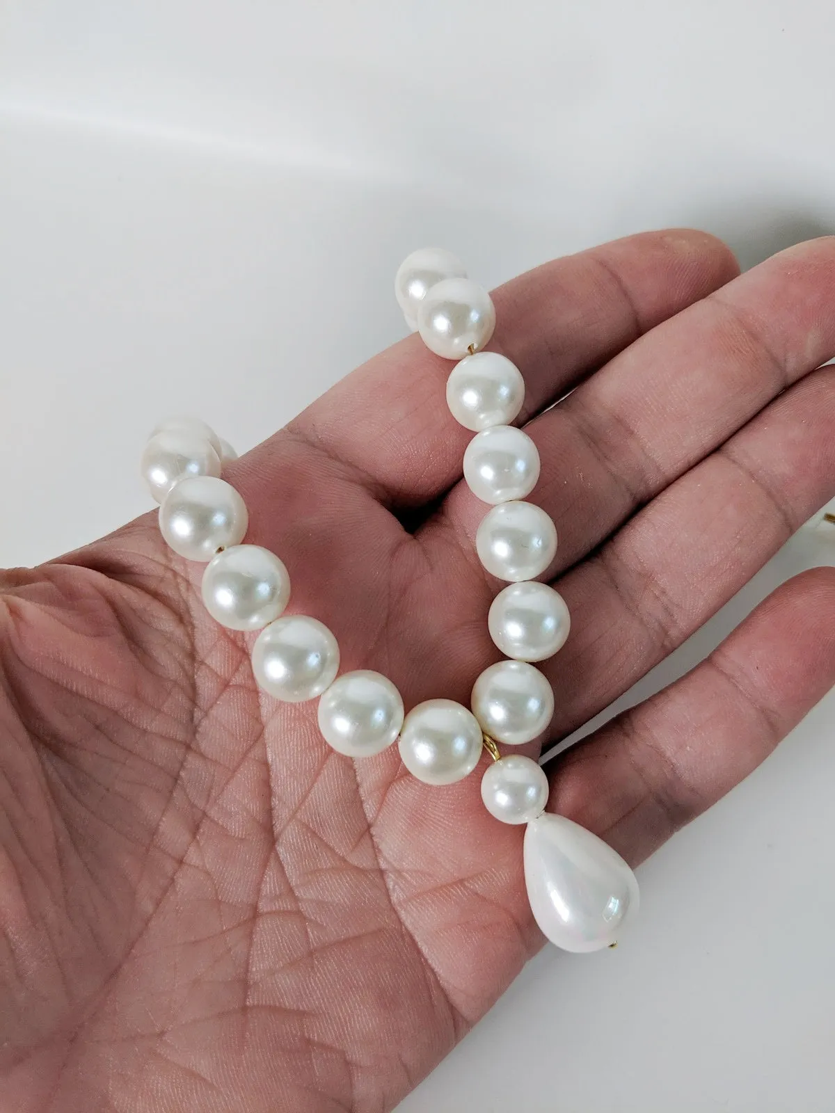 Shell Pearl Necklace - Medium Single Strand with Teardrop