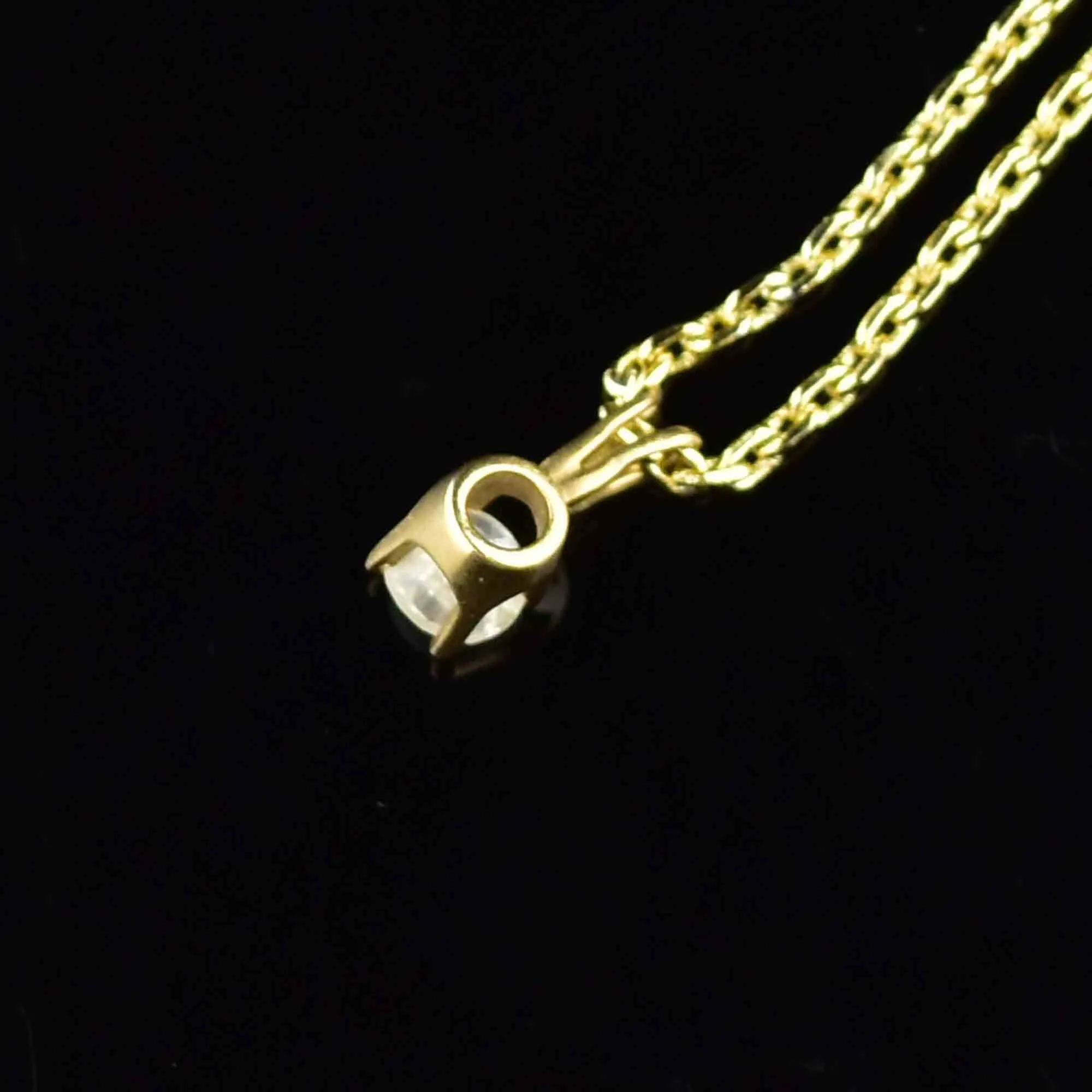 Vintage 14K Gold Diamond Solitaire Pendant Necklace